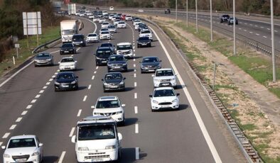 Bayram tatili öncesi trafikte son durum: Bolu geçişinde akıcı yoğunluk