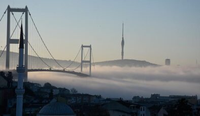 İstanbul Boğazı’nda gemi trafiğine olumsuz hava engeli