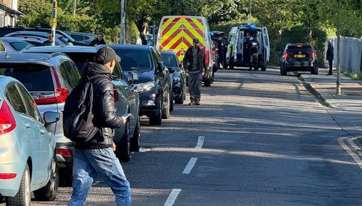 Kılıçlı saldırgan paniği! Londra ayağa kalktı…