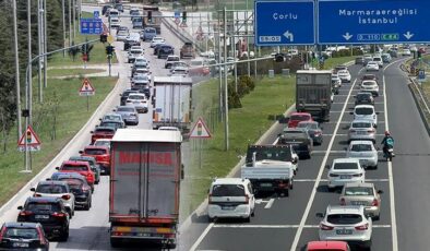 Tatilcilerin dönüş yolculuğu sürüyor… İşte yollardaki son durum