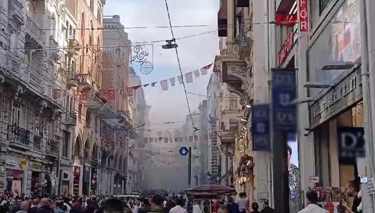 Beyoğlu’da İstiklal Caddesi’nde mağazada yangın