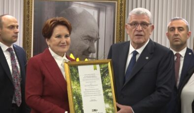 İYİ Parti’de Müsavat Dervişoğlu, görevi Meral Akşener’den devraldı