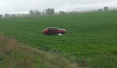 Otomobil kontrolden çıkıp şarampole devrildi: 2 ölü, 5 yaralı