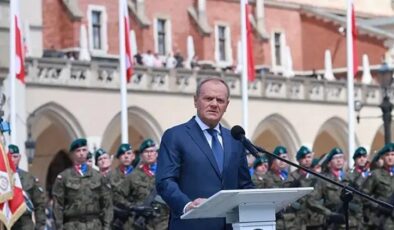 Polonya Başbakanı Tusk dünyaya ilan etti: Sınırımızı güçlendirmek için 2,3 milyar euro ayırdık