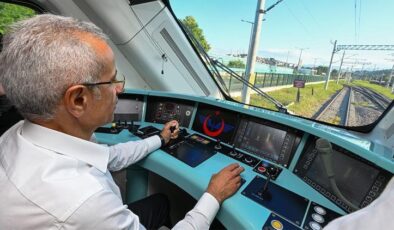 Yerli ve milli elektrikli tren seti bir yaşında