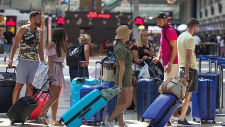 5 ayda 18 milyon turist Türkiye’ye geldi