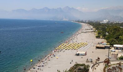 Antalya bayramda 2 milyonun üzerinde yerli turist ağırladı