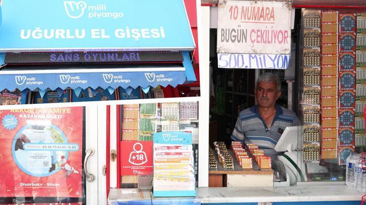 Çılgın Sayısal Loto’da 387 milyon TL’yi aşan rekor ikramiye için çekiliş bu akşam… ‘Oynamaya gelenler 10-20 kupon oynamaya başladı’