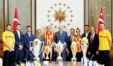 Erdoğan Galatasaray’ı kabul etti