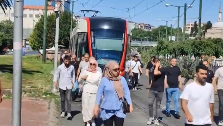 Fatih’te tramvay yolunda kaza: Seferler kısa süreliğine durdu