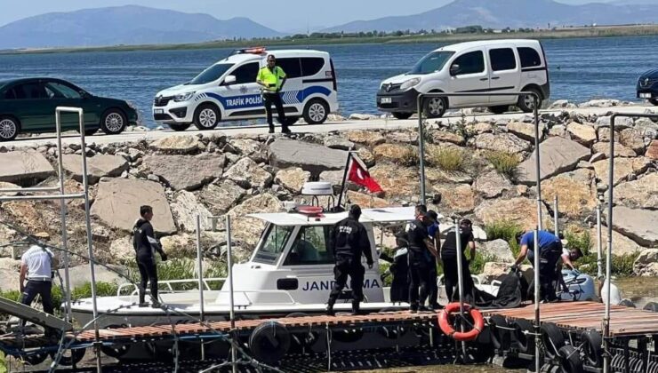 Gölde anne ve 2 kızının ölüm kalım savaşı! 18,5 saat kurtarılmayı beklemişler