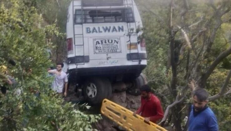 Hindistan’da 10 can kaybı… Otobüse saldırı düzenlediler….