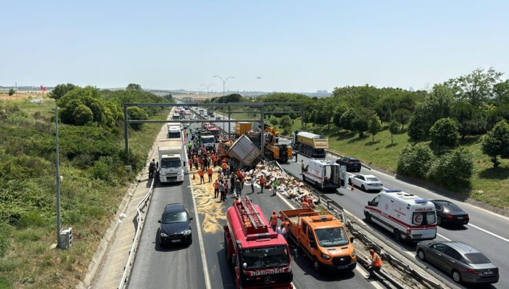 İstanbul Çatalca’da iki kamyon çarpıştı