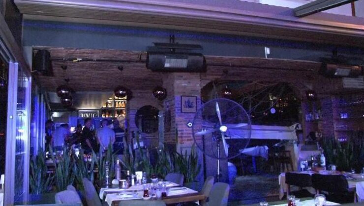 Kadıköy’de restoranın asma tavanı çöktü: Bazı müşteriler yaralandı