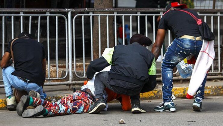 Kenya’da protestocular parlamento binasını ateşe verdi