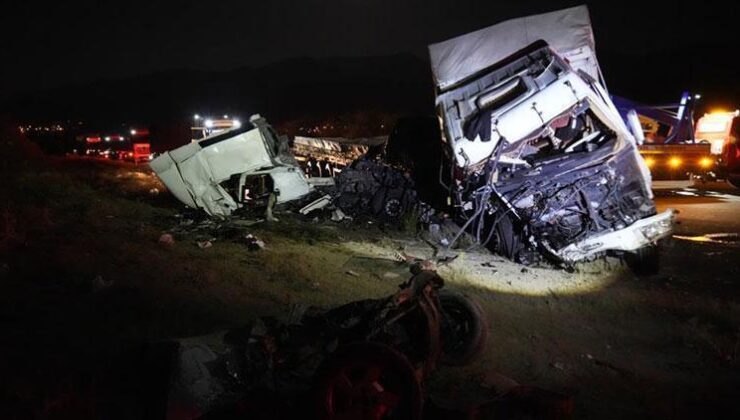 Niğde’de zincirleme trafik kazası: 3 ölü, 4 yaralı