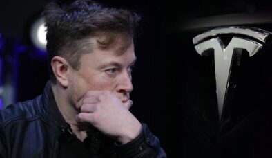 Elon Musk duyurdu… Tesla gelecek yıl insansı robotları kullanacak