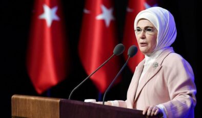 Emine Erdoğan: Srebrenitsa soykırımını  bir kez daha lanetliyorum