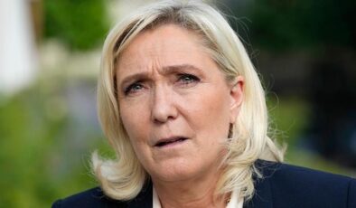 Eski Başbakan ile Le Pen’in yemeğe çıkması Fransa’yı karıştırdı