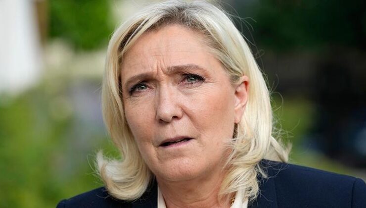 Eski Başbakan ile Le Pen’in yemeğe çıkması Fransa’yı karıştırdı