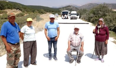 Güllerinin kuruduğunu söyleyip yolu kapattı… ‘Büyük zarardayım’