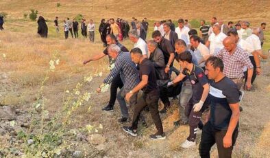 Hakkari’de otomobil takla attı: 2 ölü, 3 yaralı