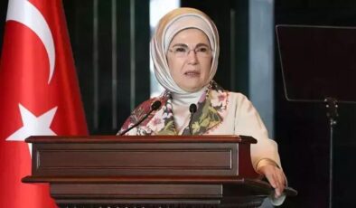 Emine Erdoğan’dan 23. yıl mesajı: AK Parti milletimizin desteği ile yeni yaşına merhaba diyor