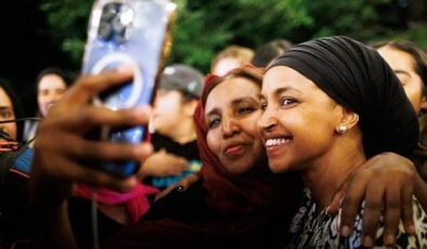 Ilhan Omar Minnesota ön seçimini kazandı