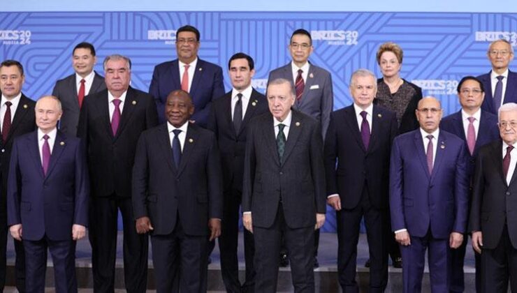 Cumhurbaşkanı Recep Tayyip Erdoğan BRICS Zirvesi’nde: Aile fotoğrafı çekimine katıldı