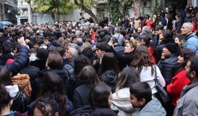 Atatürk’e sevgi seli: Türkiye dışında en kalabalık anmanın olduğu yer… Ziyaretçi akınına uğradı!