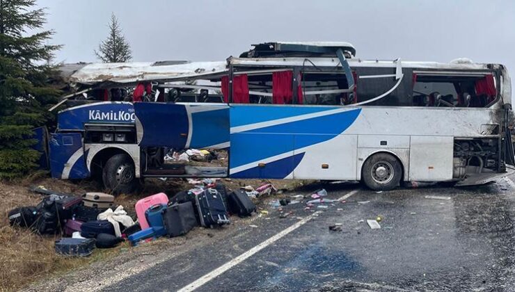 Eskişehir’de otobüs kazası: 1 ölü, 30 yaralı