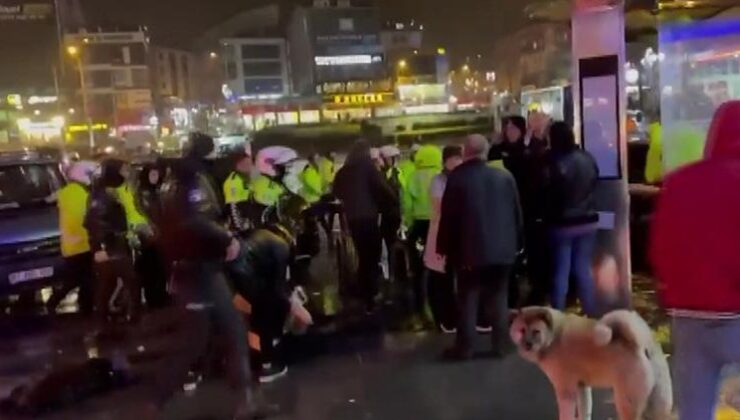 Alkollü sürücü polis otomobiline çarptı, yakınları polise saldırdı