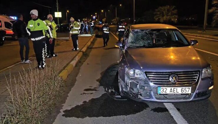 Feci kaza kamerada… Kardeşini korumak isteyen ağabey, otomobilin çarpmasıyla hayatını kaybetti