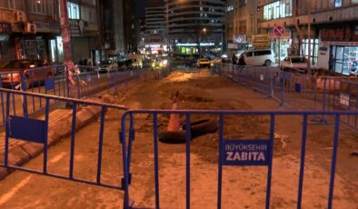 Güngören’de 1 ay önce çöken yol, tekrar çöktü