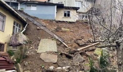 Beykoz’da istinat duvarı çöktü:  Ev tedbir amaçlı tahliye edildi