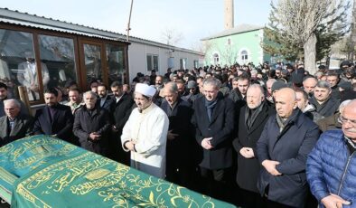 DEM Parti Eş Genel Başkanı Tuncer Bakırhan’ın babasının cenazesi toprağa verildi