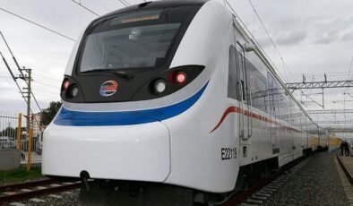 İzmir’de feci olay! Tren raylarına düşen güvenlik görevlisi hayatını kaybetti