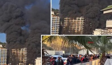 Son dakika… Antalya’da otel inşaatında yangın! Mahsur kalan işçiler kurtarıldı