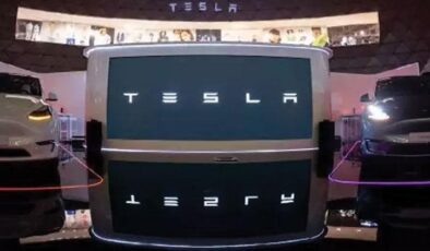 Tesla, ABD’de yaklaşık 240 bin aracını geri çağırdı