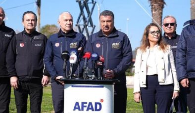 AFAD Genel Müdürü Prof. Dr. Tatar: Olası tsunaminin Ege kıyılarımızda yıkıcı bir etkisi olmayacağını öngörüyoruz