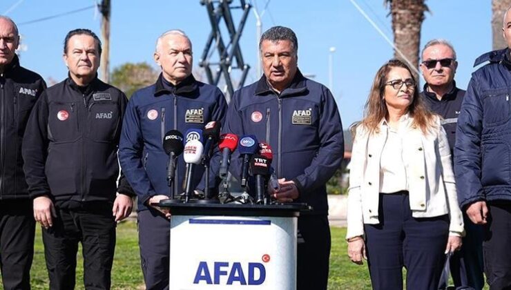 AFAD Genel Müdürü Prof. Dr. Tatar: Olası tsunaminin Ege kıyılarımızda yıkıcı bir etkisi olmayacağını öngörüyoruz