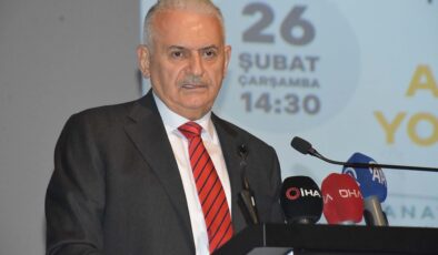 Binali Yıldırım: Erdoğan’ın tekrar cumhurbaşkanı adaylığının yolu açılmalı