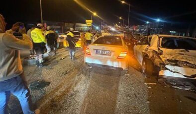 Ankara’da 9 araç kazaya karıştı: 4 yaralı