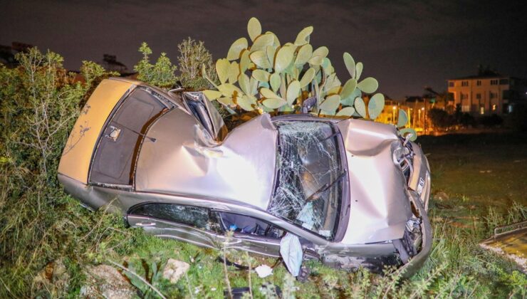 Antalya’da feci kazada polis memuru hayatını kaybetti