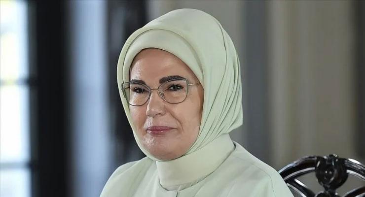 Emine Erdoğan’dan Dünya Kadınlar Günü mesajı: Kadının sözü tarih kadar kuvvetlidir