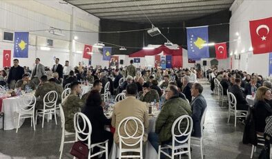 Türk askeri, Kosova’da iftar verdi