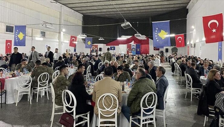 Türk askeri, Kosova’da iftar verdi