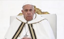 Vatikan açıkladı: Papa Francis’in sağlık durumu kötüleşiyor