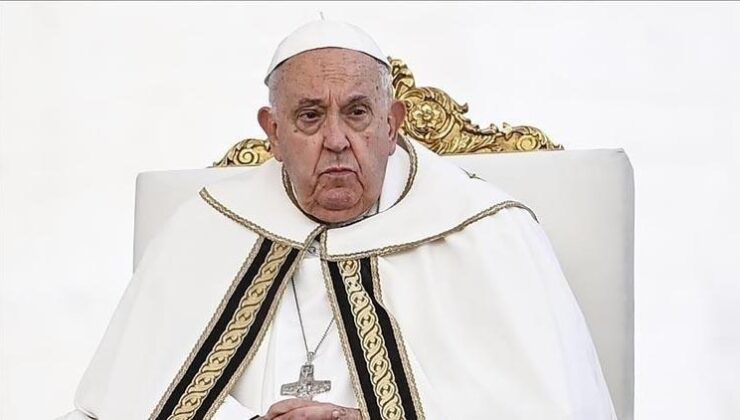 Vatikan açıkladı: Papa Francis’in sağlık durumu kötüleşiyor